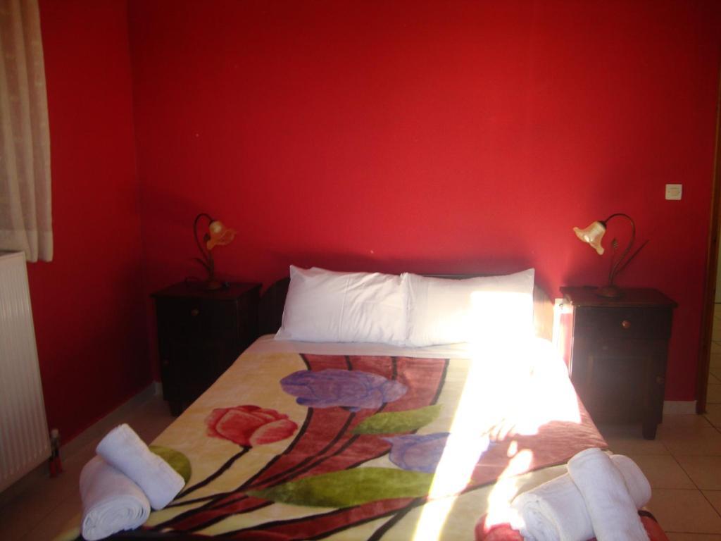 Kafiona Guesthouse Pírgos Dhiroú Kültér fotó
